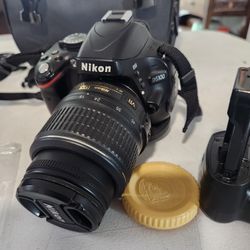 Nikon D5100 With 6 Lenses