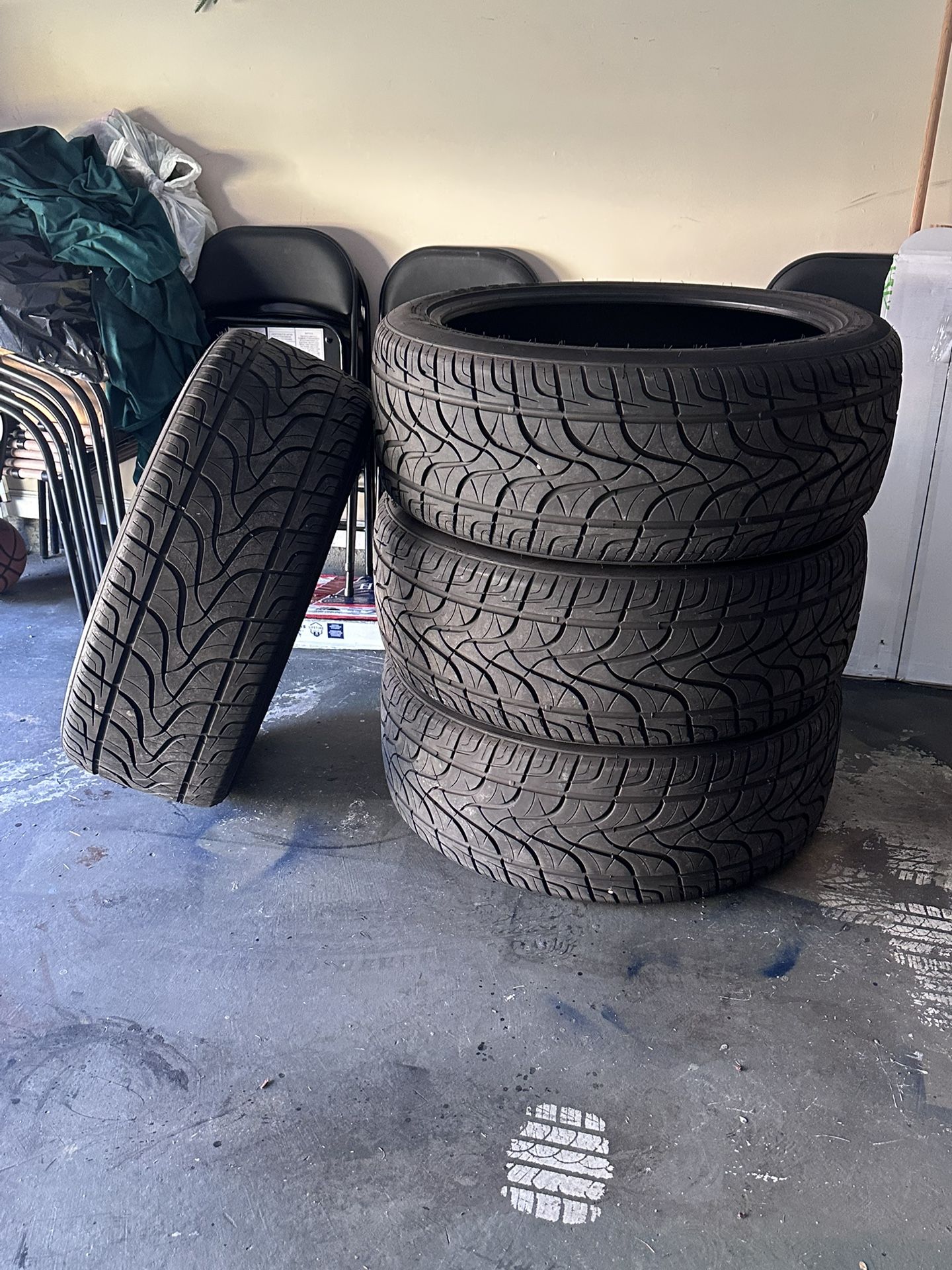 315/40/26 Tires 