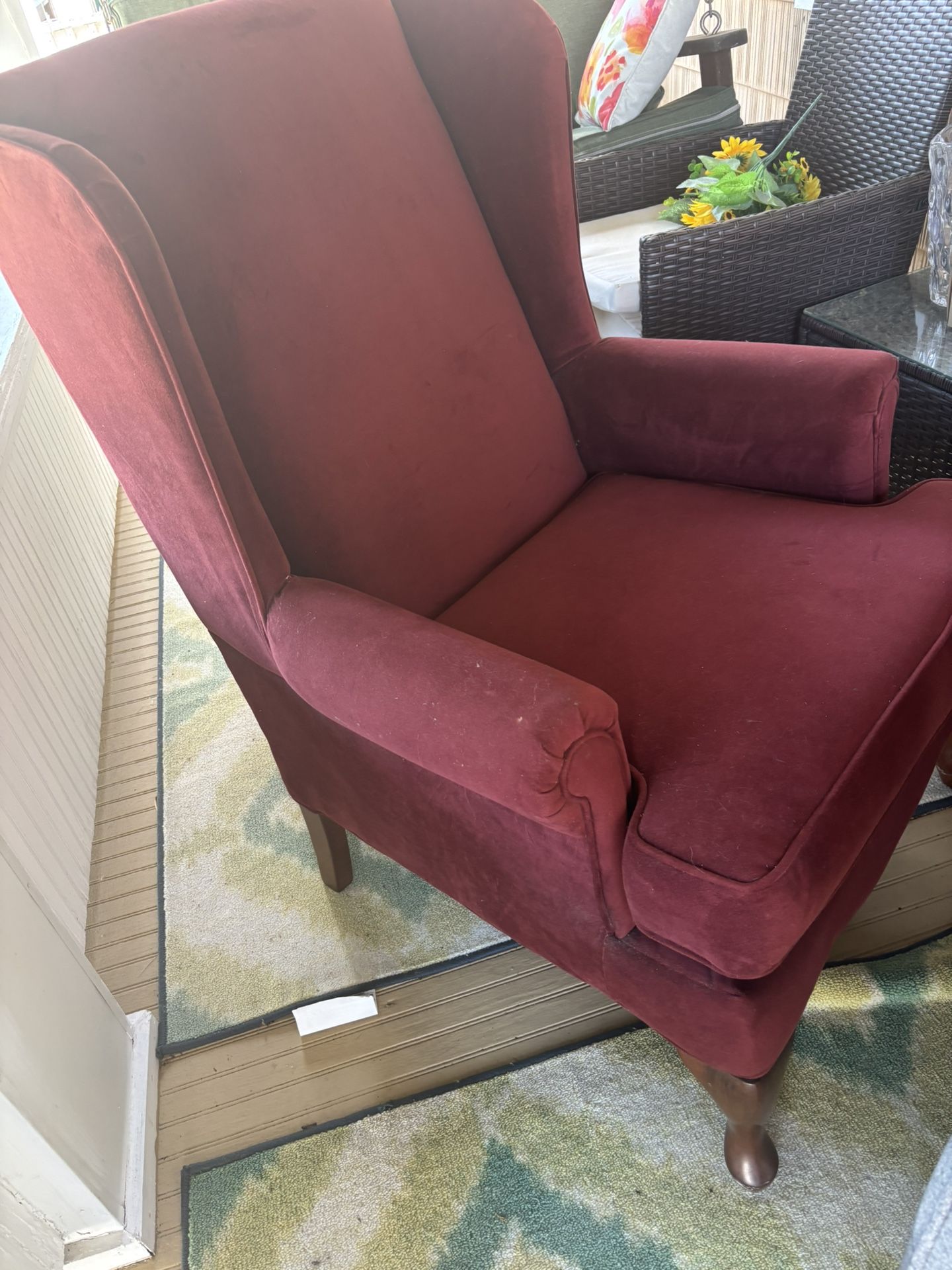 Free Wing Chair