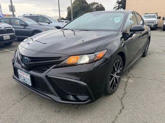 2022 Toyota Camry Hybrid