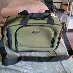 Green Travel Bag---NEW