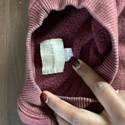 American Eagle Sweater 