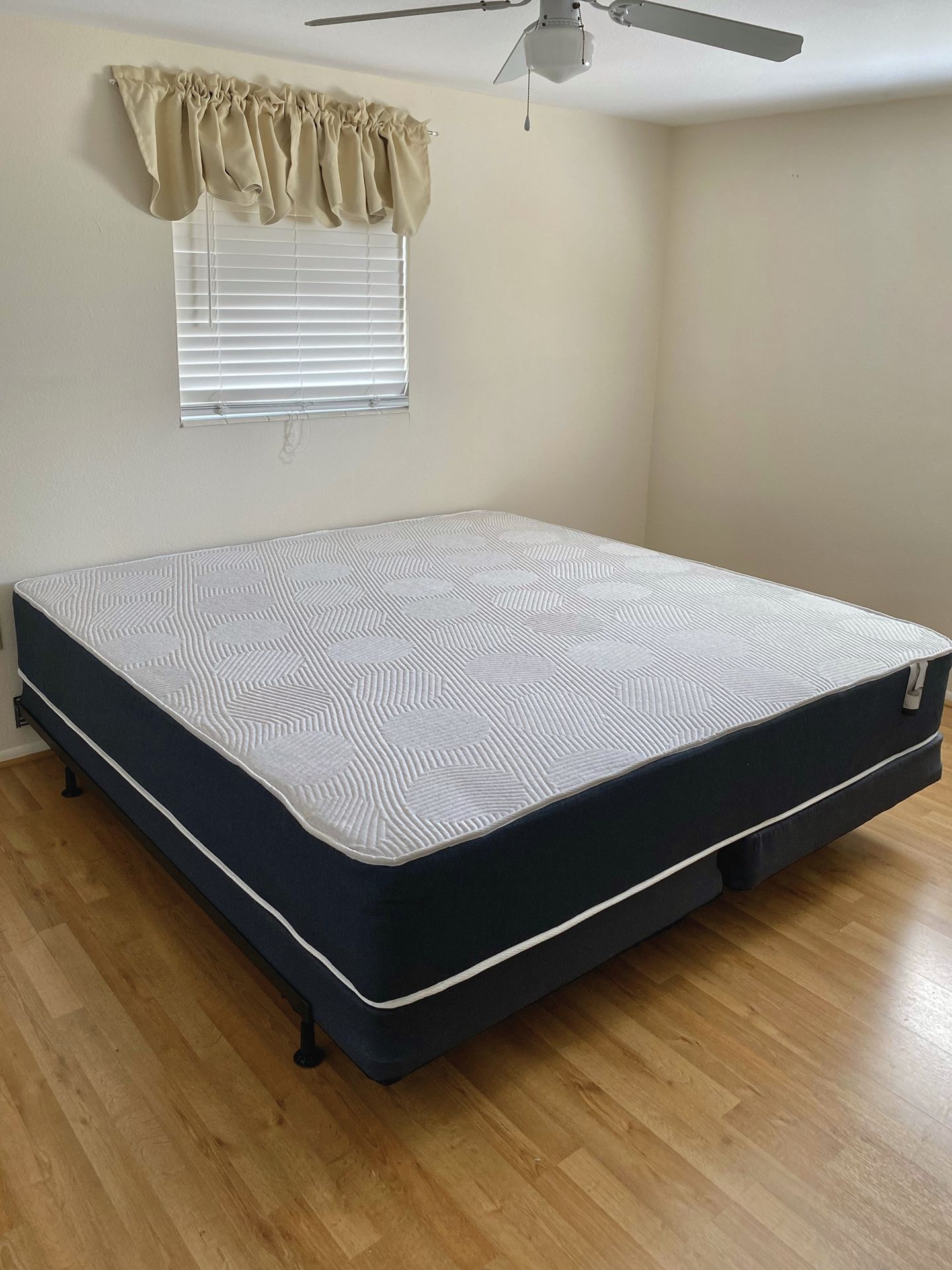 Brand New King Size Mattress 10” Thick – Quality + Comfort at Factory Prices! Twin, Full & Queen in Stock – Delivered Today!