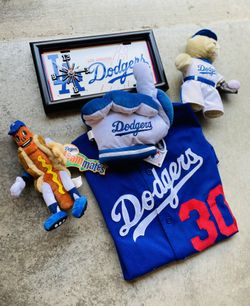 Dodgers Memorabilia Bundle with Large Dave Roberts Jersey
