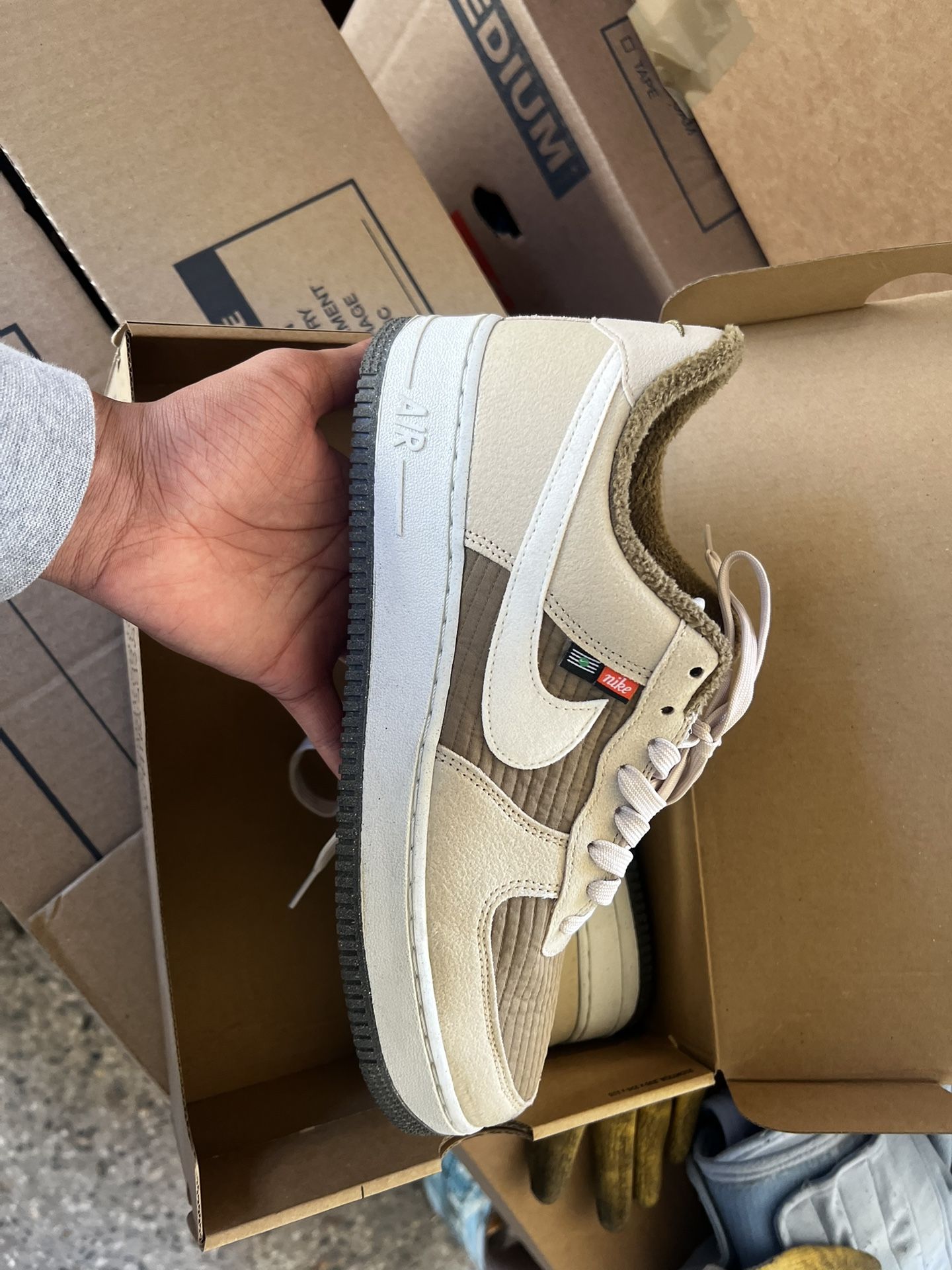 Nike Air Force 1s ‘07 LV8 - Toasty Rattan