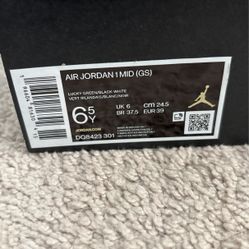 Air Jordan’s 1 Mid (GS)