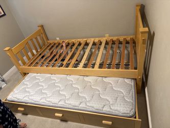Twin bed with trundle