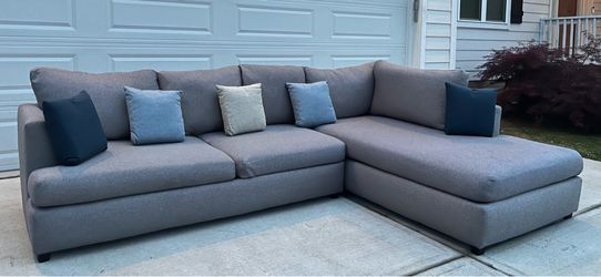 Beautiful Sectional Couch!😍