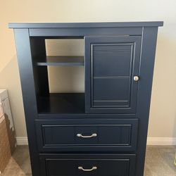 Children’s Dresser (solid wood)