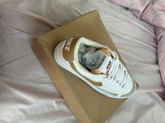 Women’s shoes