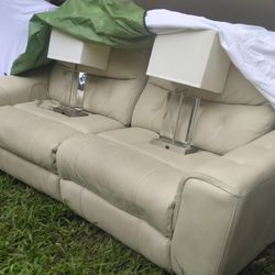 Like New Electric Sofa Loveseat 