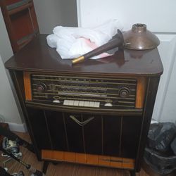 German Tube Radio Antique