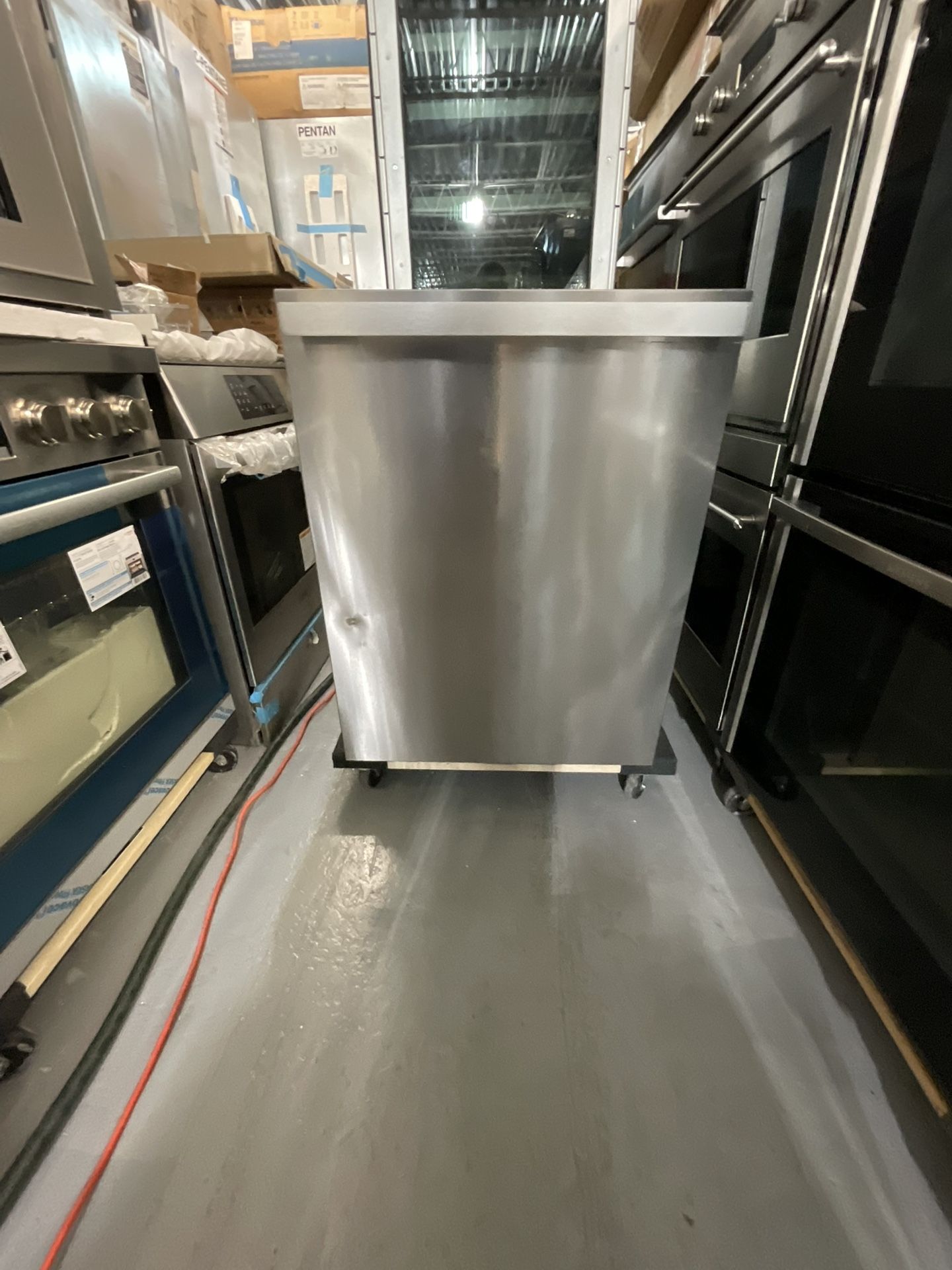 🧼 For Sale: Miele G5000 Series 24” Built-In Dishwasher – NEW
