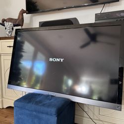 Sony BRAVIA 46” TV
