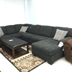 Brand New Ashley Couch 🛋️Ambee Slate Sectional Oversized 