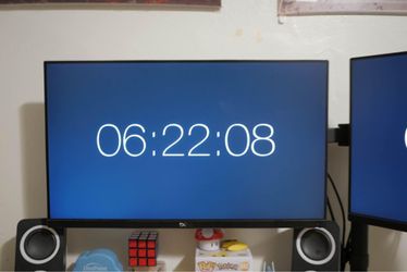 2 Dell Monitors - U2414H (23.8” Computer Monitor)