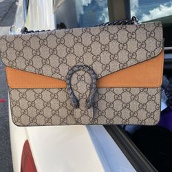 Handbags 
