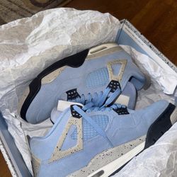 Air Jordan 4 Retro University Blue