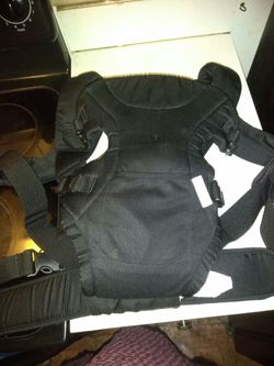 Infantino baby carrier