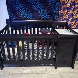 Oak Wood Crib attached with a changing Table
