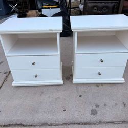 Pair Of White Nice Nightstands For Sale