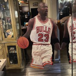 Michael Jordan Cut Out Bord 