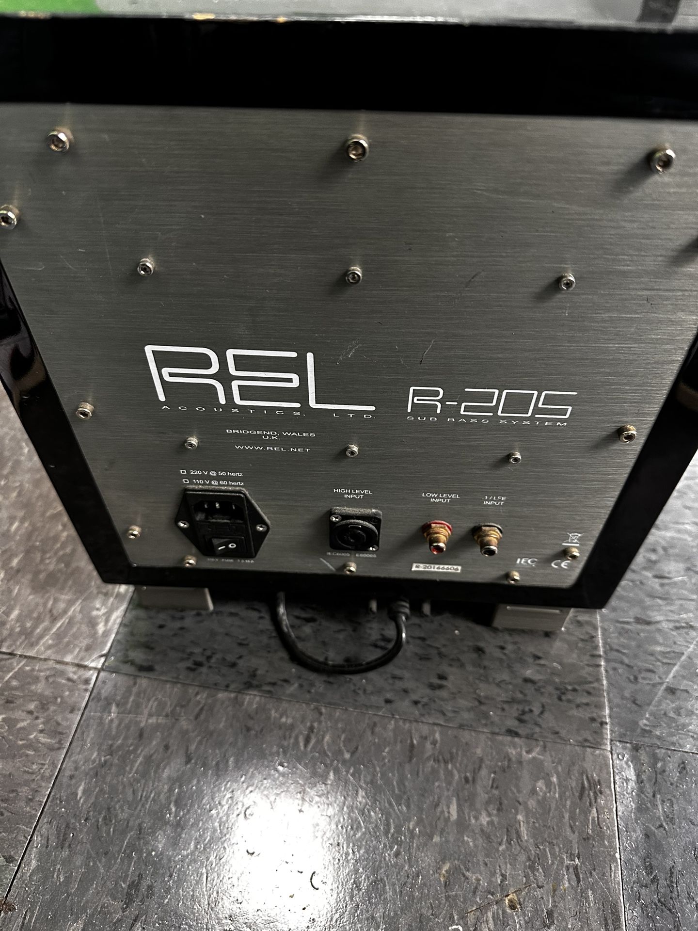 REL R-205