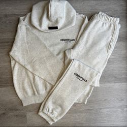 Essential set authentic