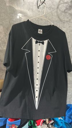 Black Tuxedo Print Graphic T-Shirt size L