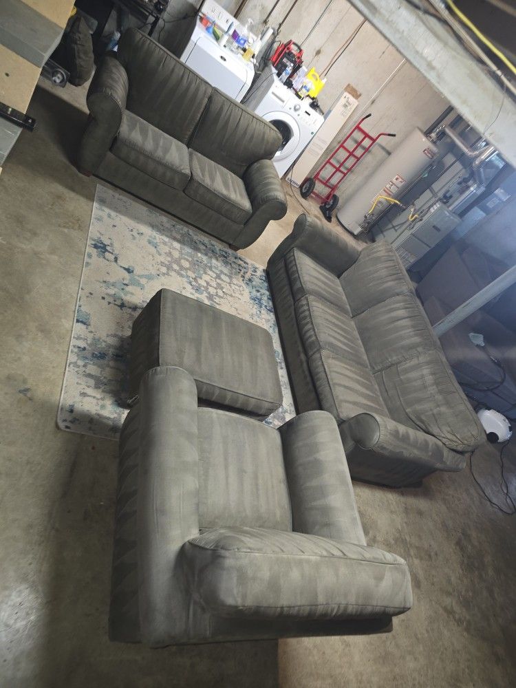 Bauhaus Sofa And Loveseat And Chair With Ottoman