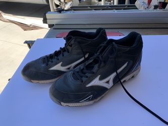 Cleats mizuno size 11
