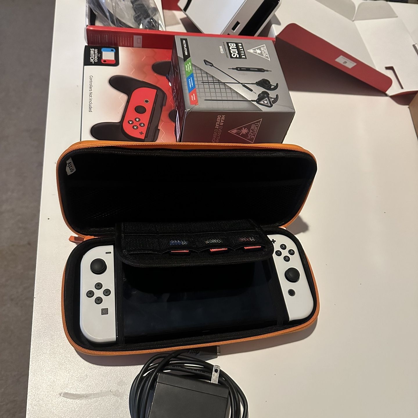 Nintendo Switch OLED 64GB 