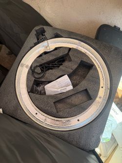 Neewer Ring Light with Carrying Case