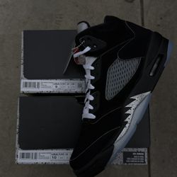 Jordan 5 Black Metallic