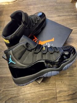 Air Jordans 11s  size 9