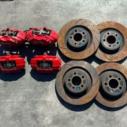 LKQ Aftermarket Brembo Calipers For 2009 Dodge Challenger