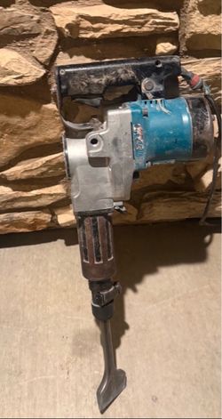 Makita tool with bit
