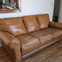 Free Leather Couch \ sofa 