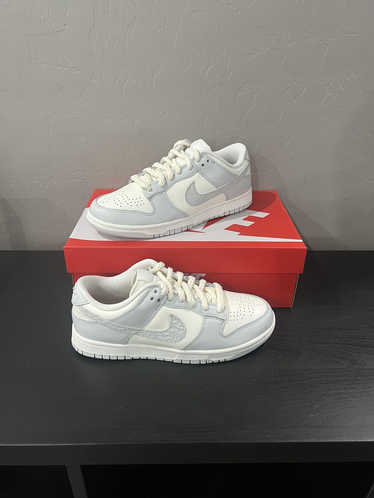 NIKE DUNK LOW NEEDLEWORK for Sale in Las Vegas, NV OfferUp