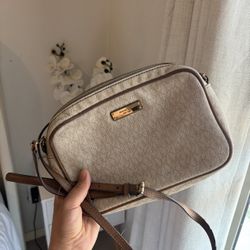 Bolsa Michael K
