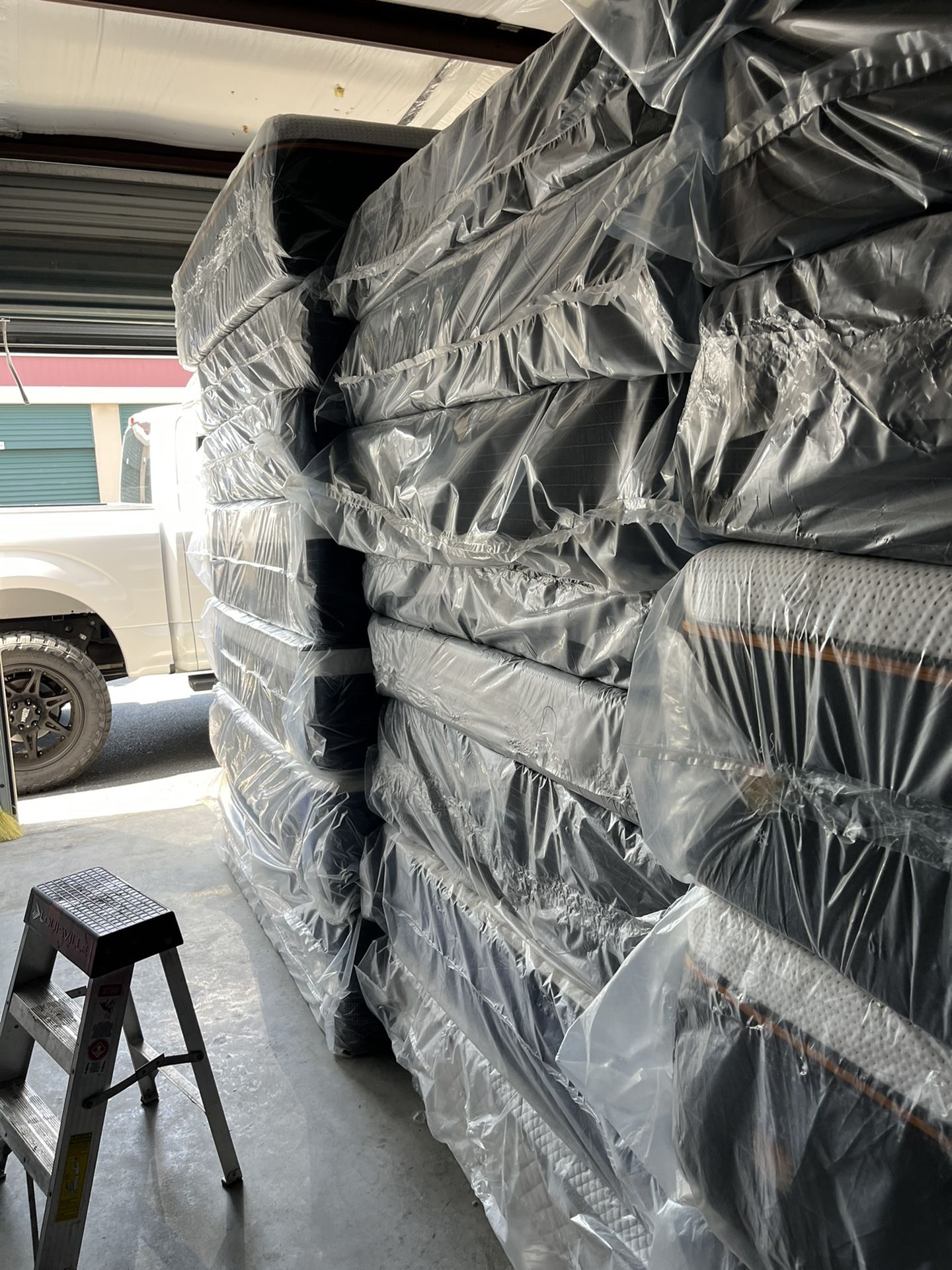 🛏🛏TWINFULLQUEEN AND KING MATTRESS STARTING AT $150 A SET BEST PRICE ON BRAND NEW PLUSH TOP MATTRESS ORTHOPEDIC 🛏🛏