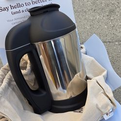 Almond Cow Plant Milk Maker