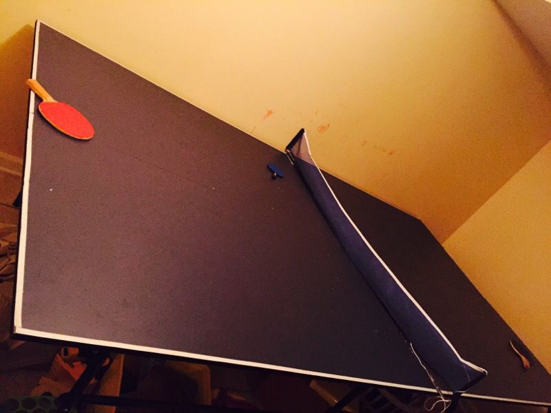 Ping pong table/table tennis table- used
