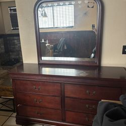 Dresser With Vanity And Nightstand 