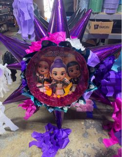 KPOP Demon hunters HUNTRIX 3D star pinata