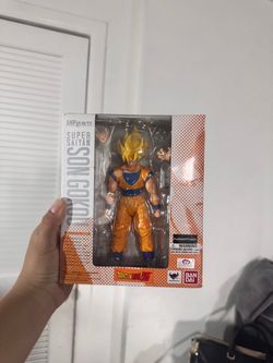 S.H. Figuarts Super Saiyan Son Goku Dragon Ball Z
