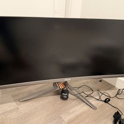 Asus Curved Gaming Monitor