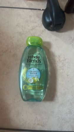 Garnier Whole Blends Coconut Water Shampoo