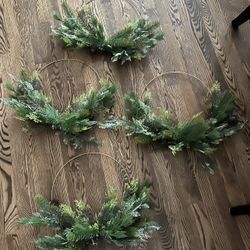 Gold Rings With Pine Garland 