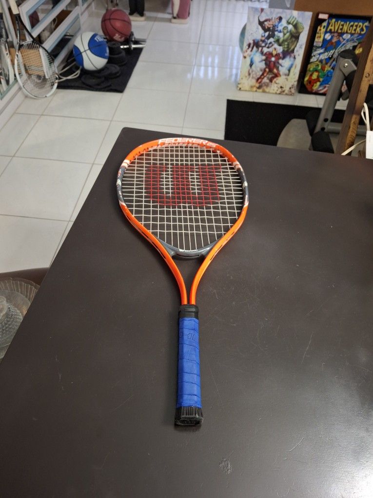 Wilson Federer 25 Inch Junior Tennis Racket 3 7/8 Grip Excellent Condition FIRM PRICE 